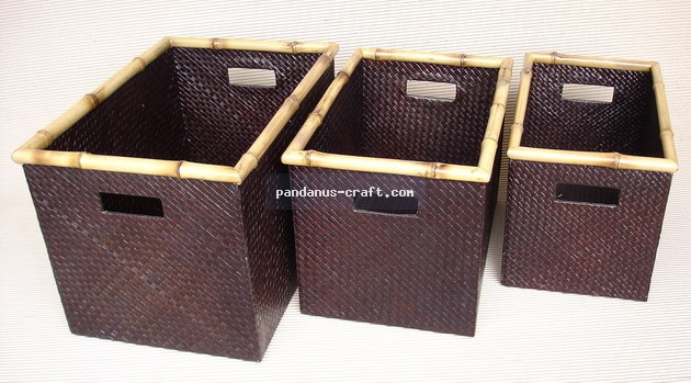 Pandanus Basket with Bamboo Trim set of 3 handicraft
