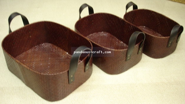 Pandanus Oval Basket with Handle set of 3 handicraft