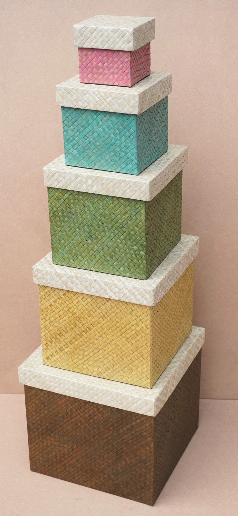 Pandanus square box natural top set of 5 handicraft